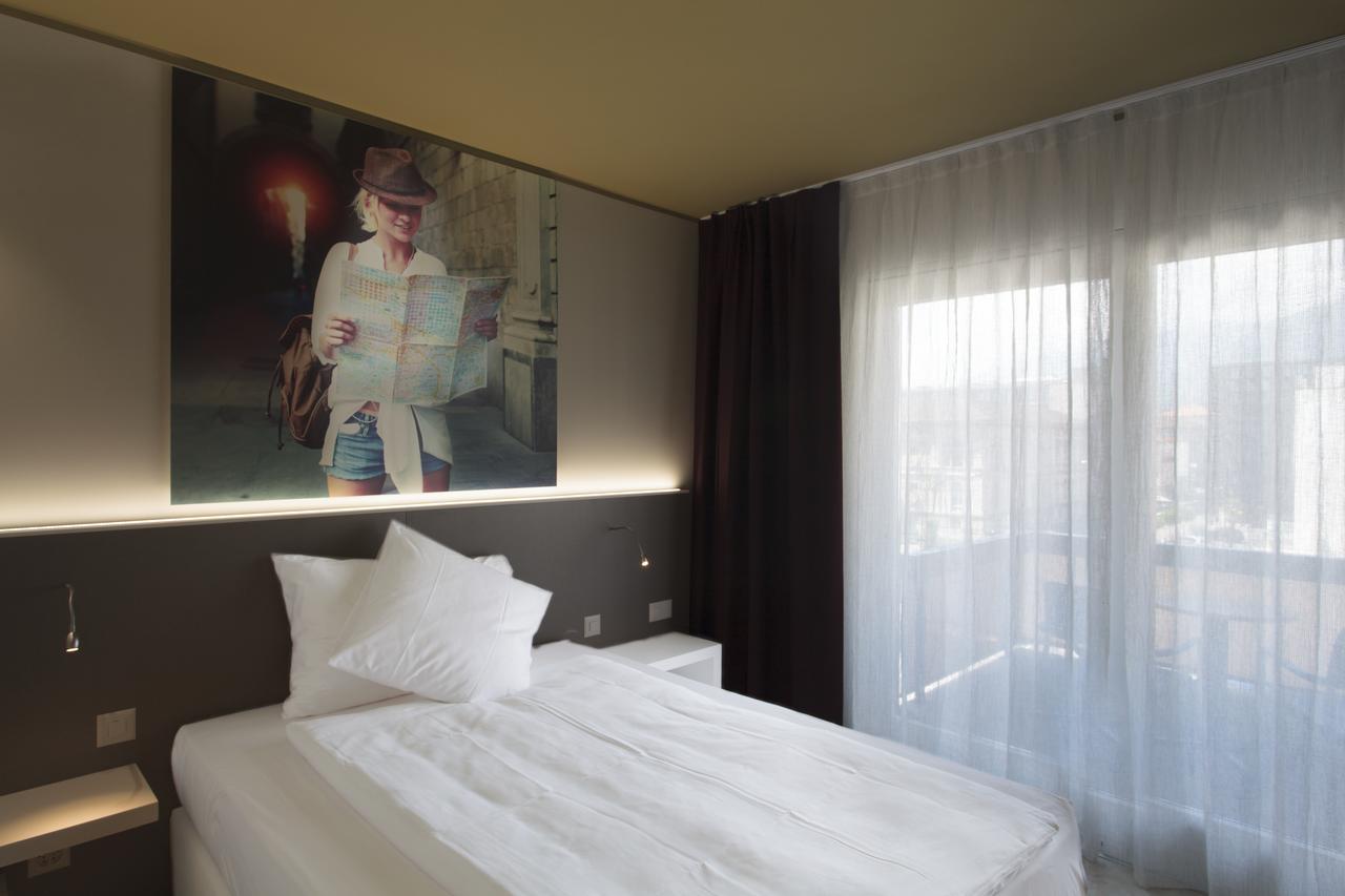 Hotel City ロカルノ エクステリア 写真